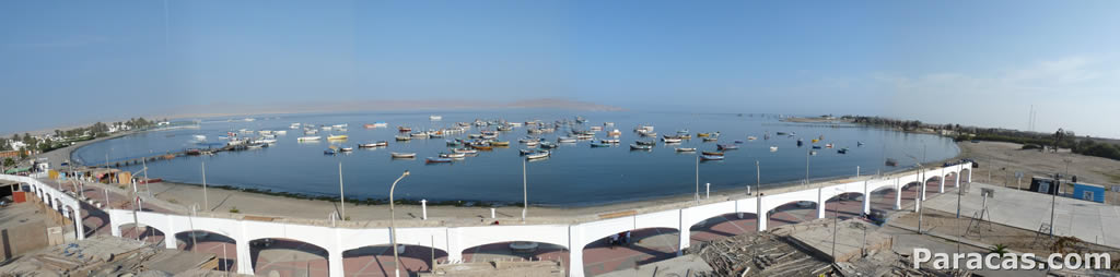 Foto panormica de la Bahia de Paracas Per