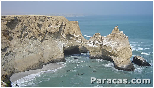 Die Kathedrale in Paracas Peru